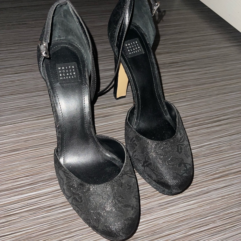 White House Black Market Black Heels with print
